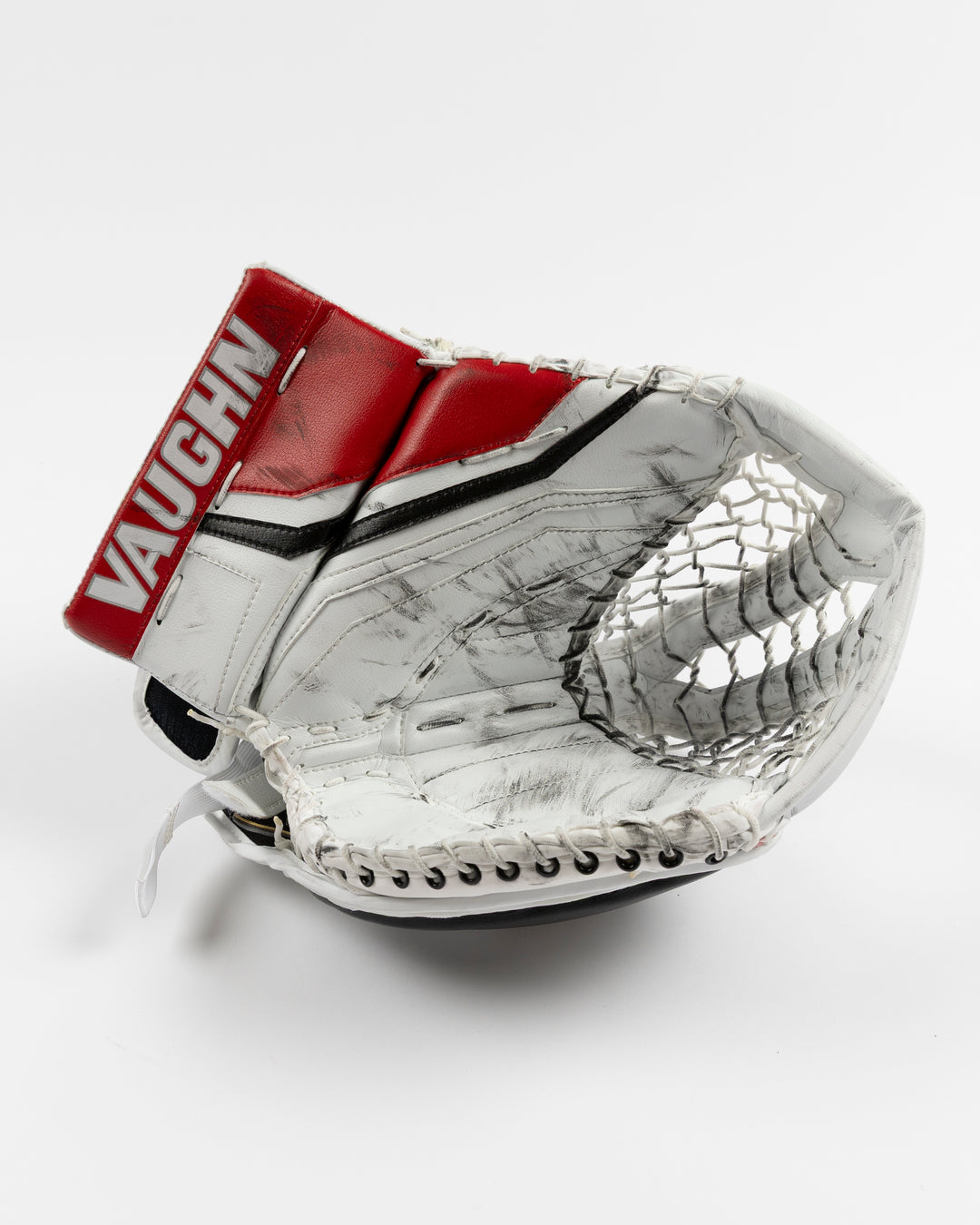 white and red Vaughn hockey goalie glove used by Chicago Blackhawks goalie Petr Mrazek - front lay flat