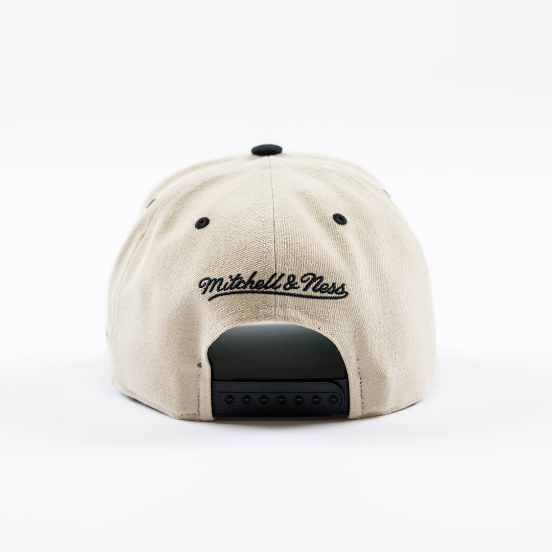 Mitchell & Ness Chicago Blackhawks Remember the Roar Snapback