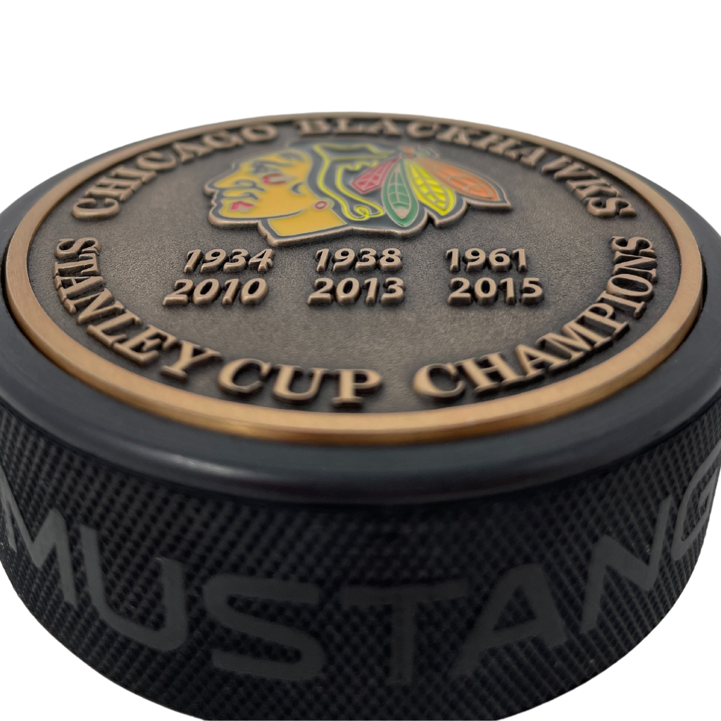 Chicago Blackhawks Puck Stanley Cup Years Gold Medallion