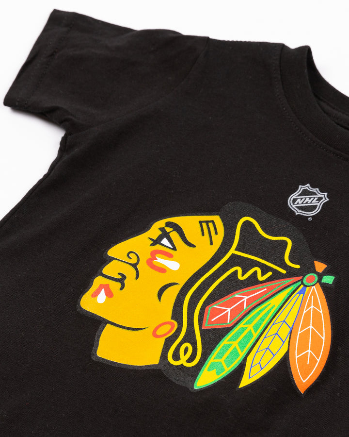 black Outerstuff infant short sleeve tee with Chicago Blackhawks primary logo across front - detail lay flat