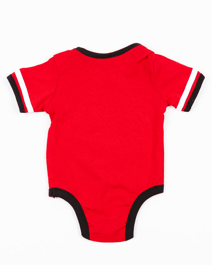 Colosseum infant Chicago Blackhawks onesie and bib set - back lay flat onesie only