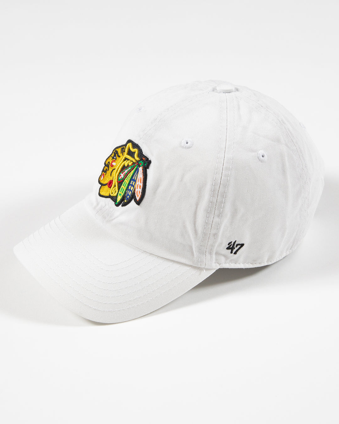 '47 White Primary Logo Chicago Blackhawks Clean Up Cap